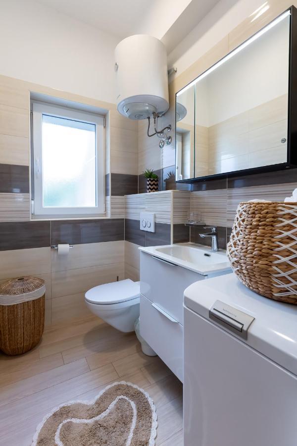 Stylish Apartment Mediterraneo Пореч Екстер'єр фото
