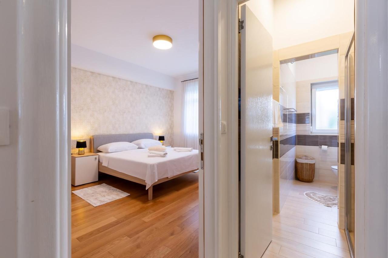 Stylish Apartment Mediterraneo Пореч Екстер'єр фото