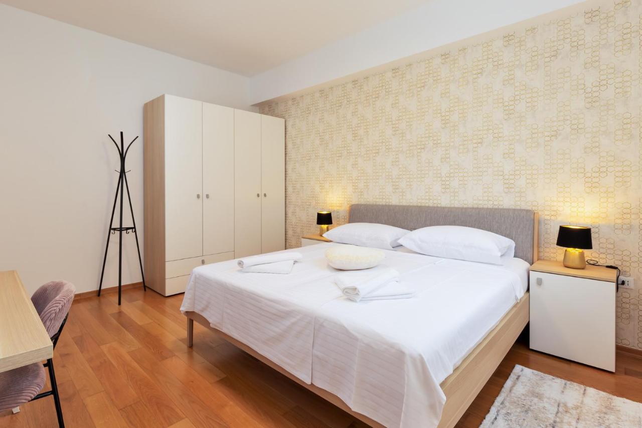 Stylish Apartment Mediterraneo Пореч Екстер'єр фото
