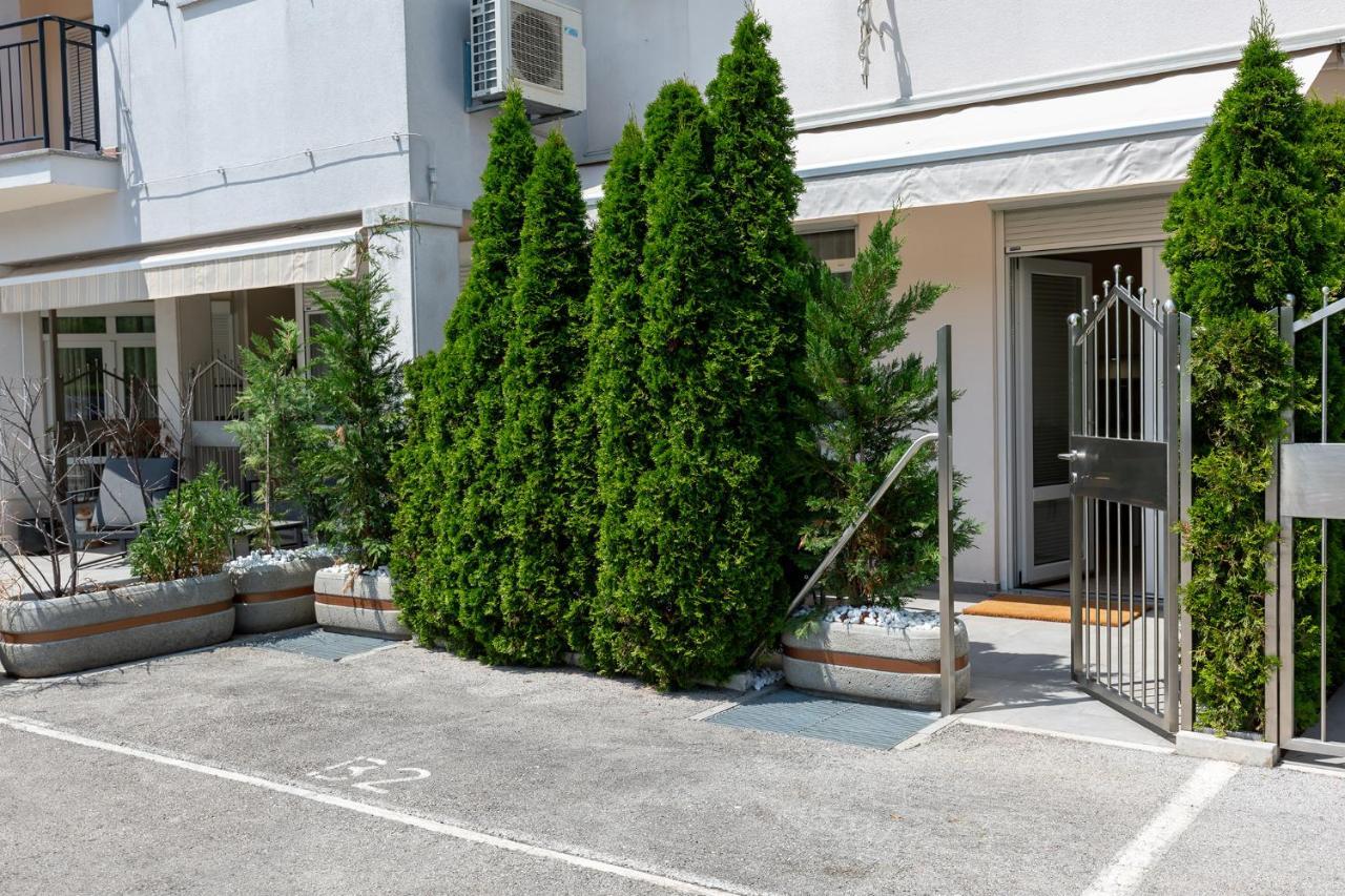 Stylish Apartment Mediterraneo Пореч Екстер'єр фото