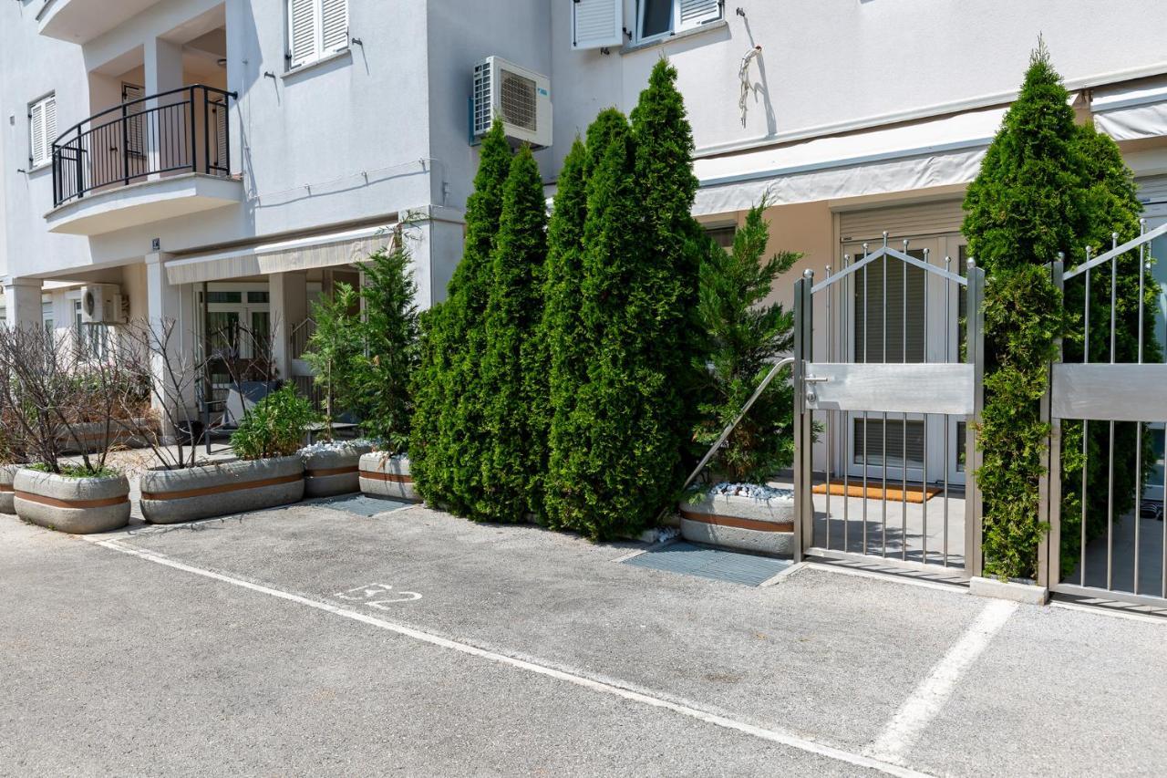 Stylish Apartment Mediterraneo Пореч Екстер'єр фото